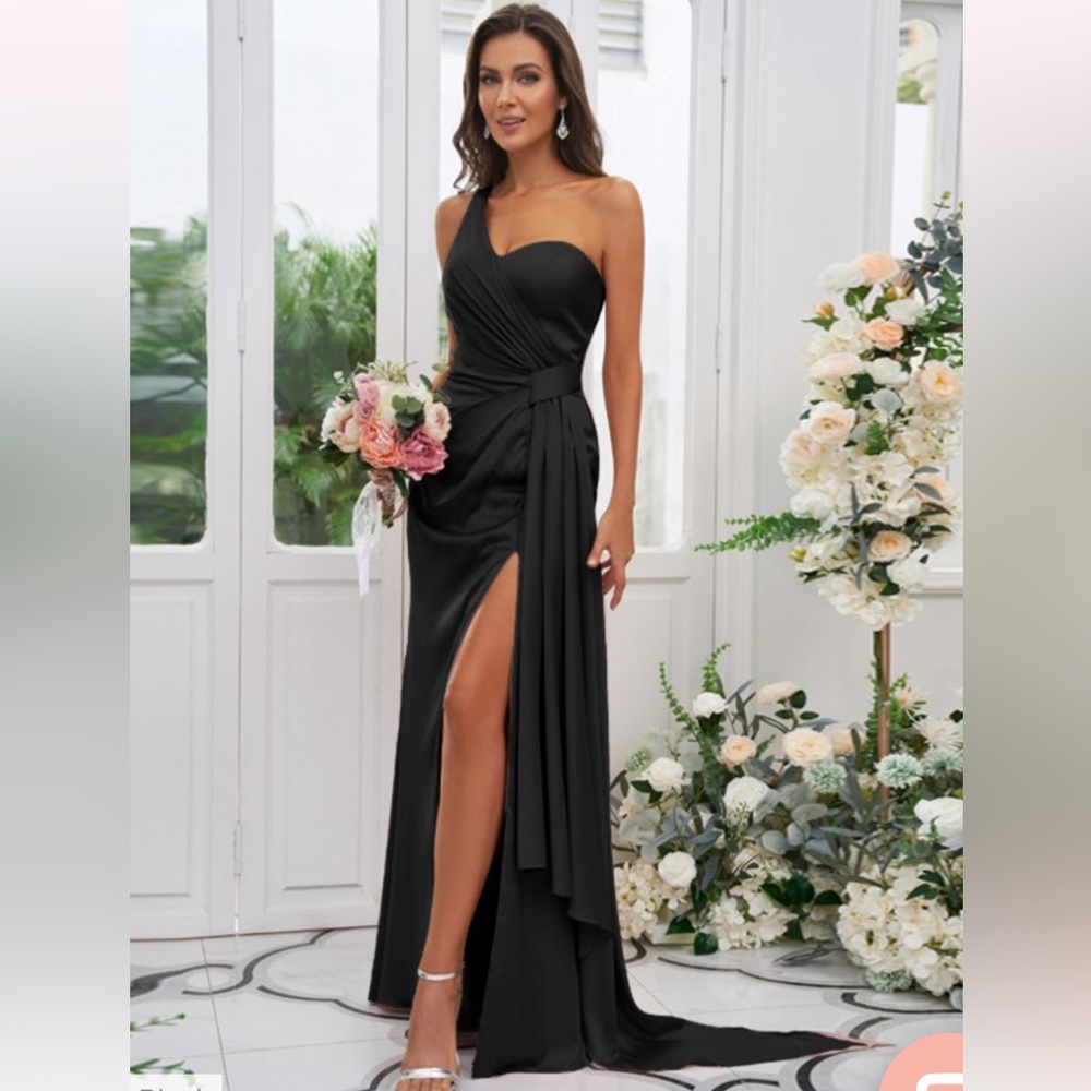 NWT Hebeos Sheath Charmeuse One-Shoulder Floor-Length Dress in Black